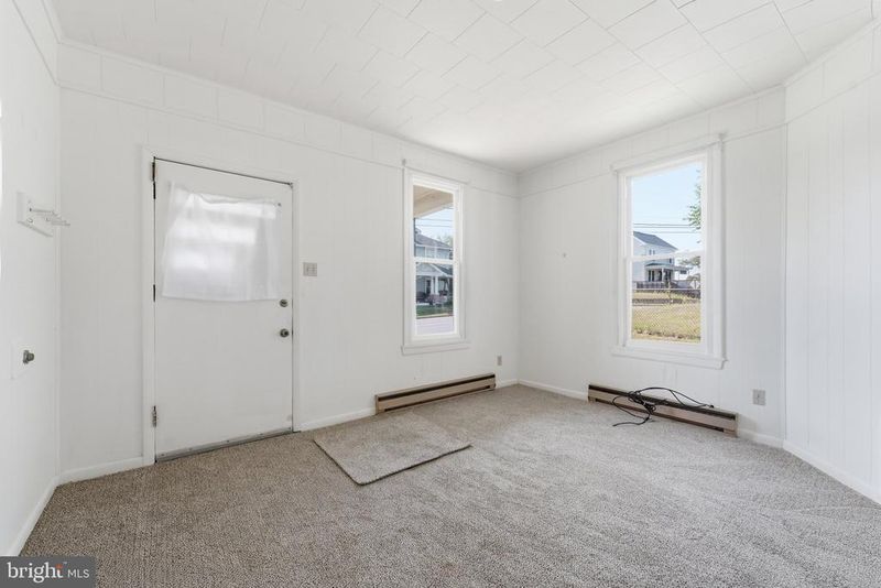 815 Maple Ave N #A, Brunswick, MD 21716
