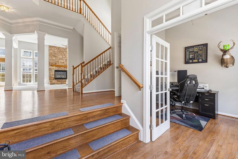 9136 Lake Parcel Dr, Fort Belvoir, VA 22060