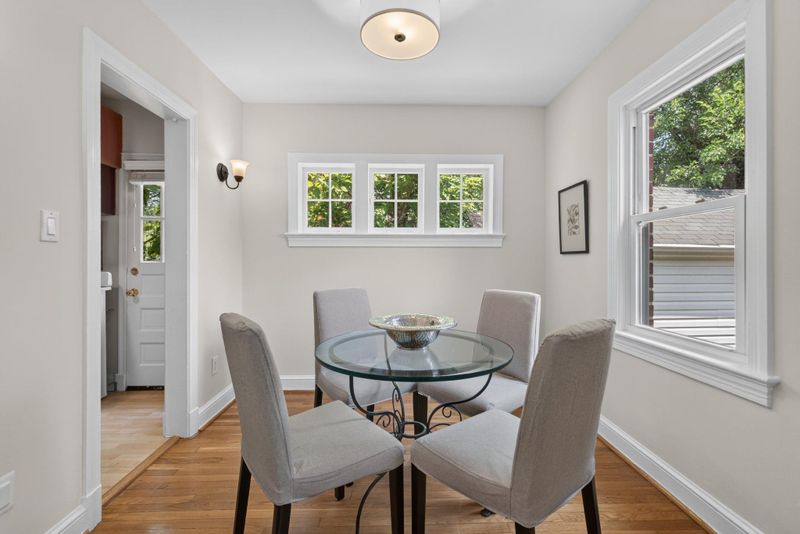 835 N Buchanan St, Arlington, VA 22203