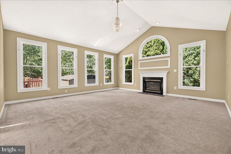 6430 Bellevue Pl, Frederick, MD 21701
