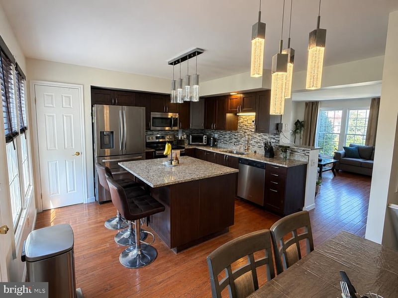 9733 Sassafras Ct, Manassas, VA 20110