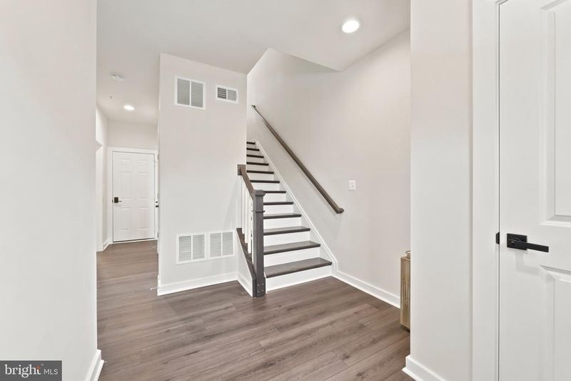 8443 Red Sage Ln, Frederick, MD 21704