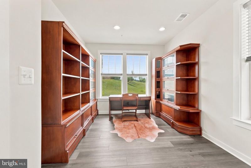 8443 Red Sage Ln, Frederick, MD 21704