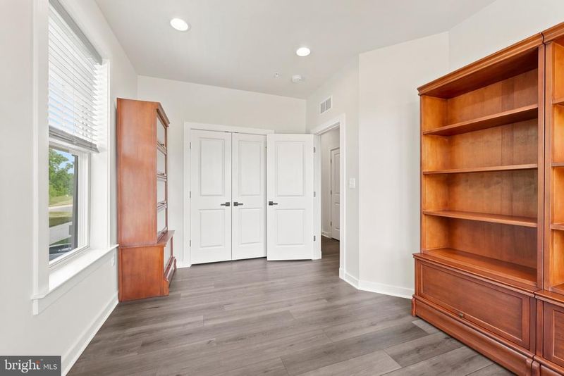 8443 Red Sage Ln, Frederick, MD 21704
