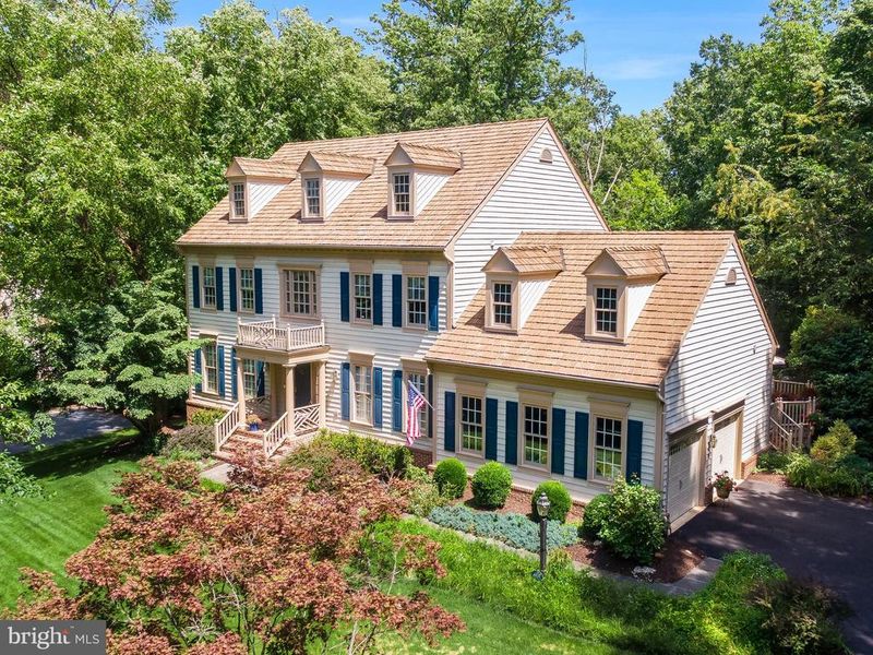 1195 Hawling Pl SW, Leesburg, VA 20175