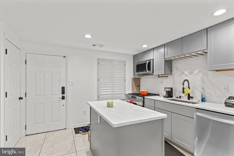 1854 Dutch Village #270, Hyattsville, MD 20785
