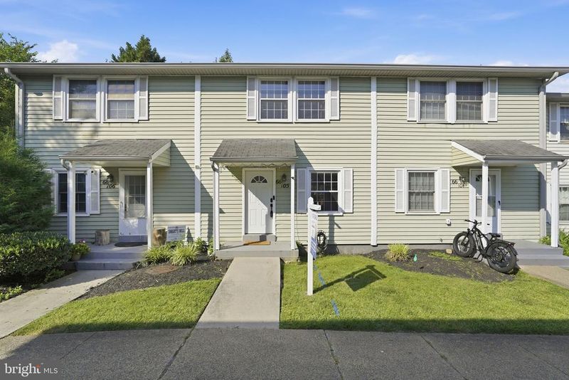66 Plaza St NE #105, Leesburg, VA 20176