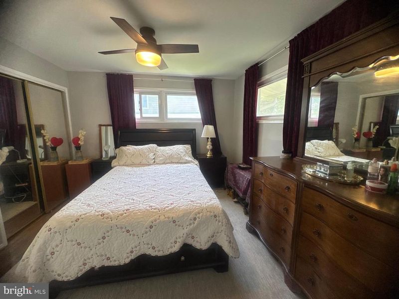 6315 Willowood Ln, Alexandria, VA 22310