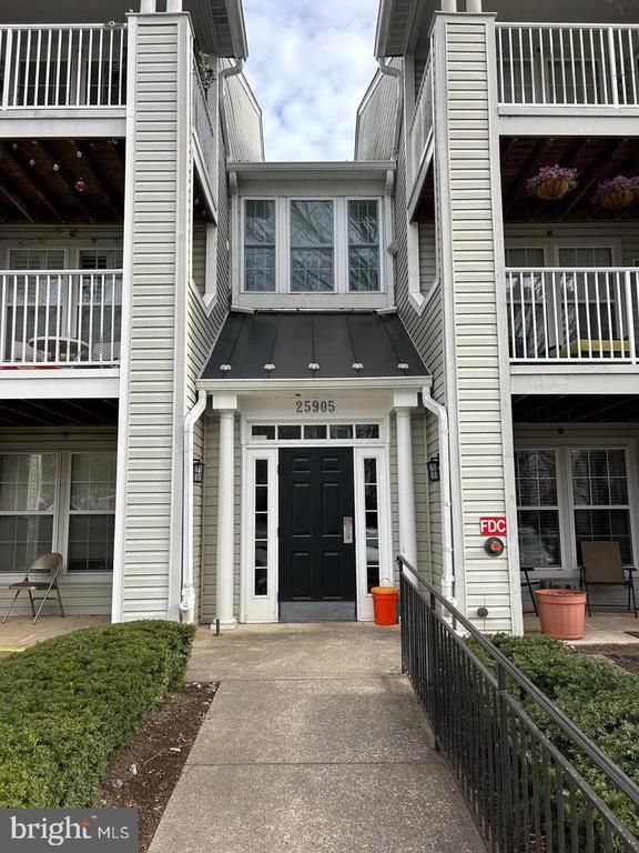 25905 Ridge Manor Dr #C, Damascus, MD 20872
