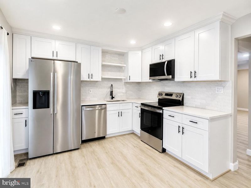 4915 Arctic Ter, Rockville, MD 20853