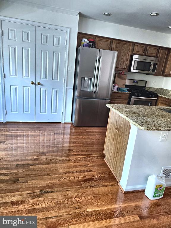 20340 Brentmeade Ter, Sterling, VA 20165