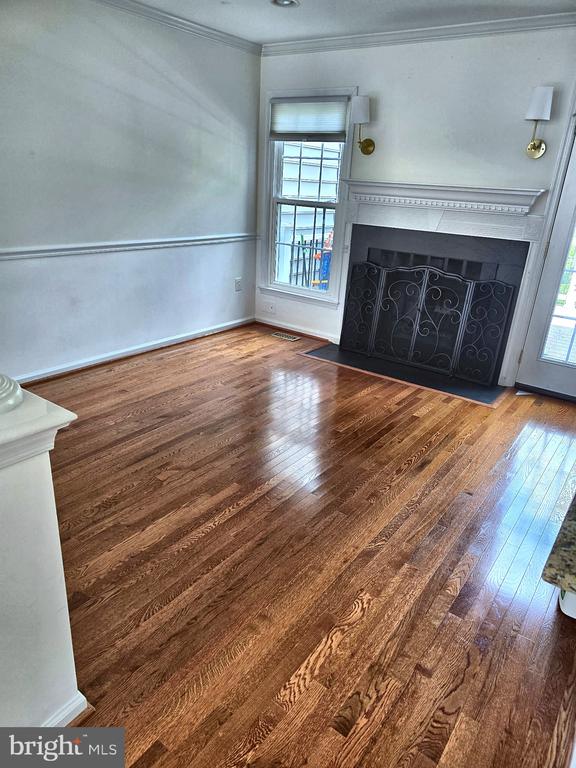 20340 Brentmeade Ter, Sterling, VA 20165