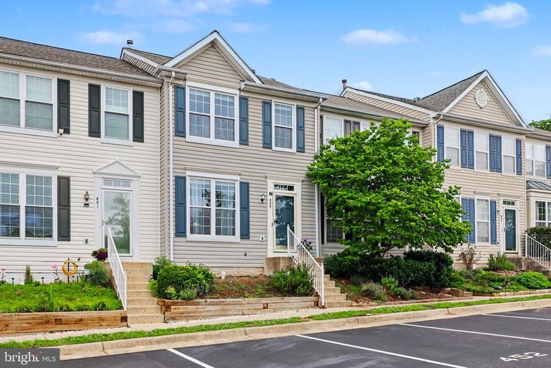 453 Pearlbush Sq NE, Leesburg, VA 20176