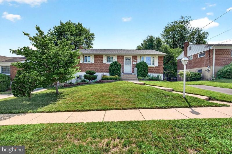 11407 Grayling Ln, Rockville, MD 20852