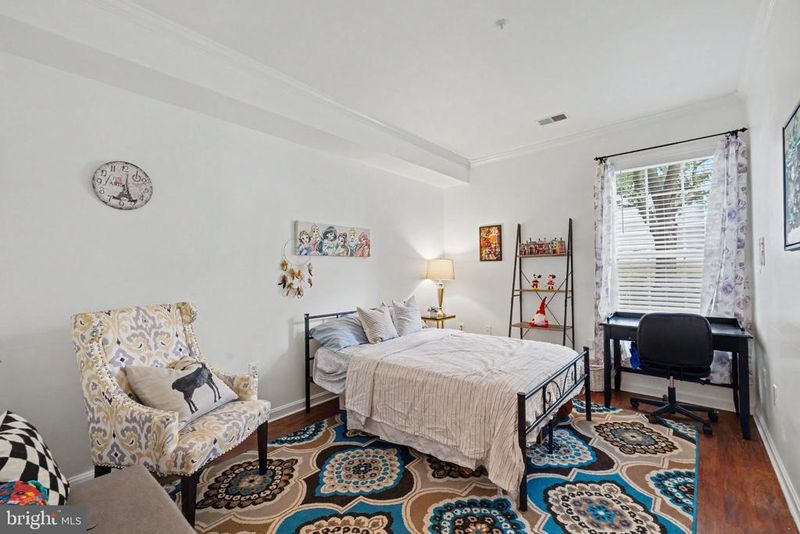 5990 Founders Ct #104, Alexandria, VA 22310
