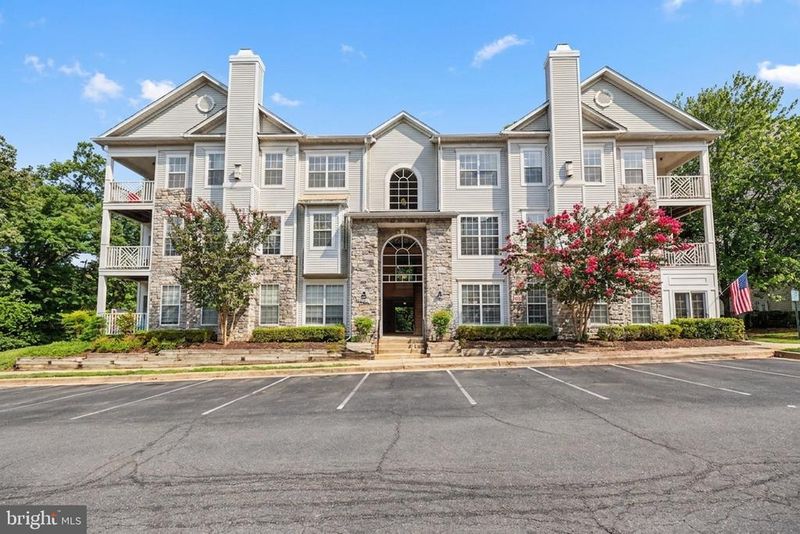 5990 Founders Ct #104, Alexandria, VA 22310