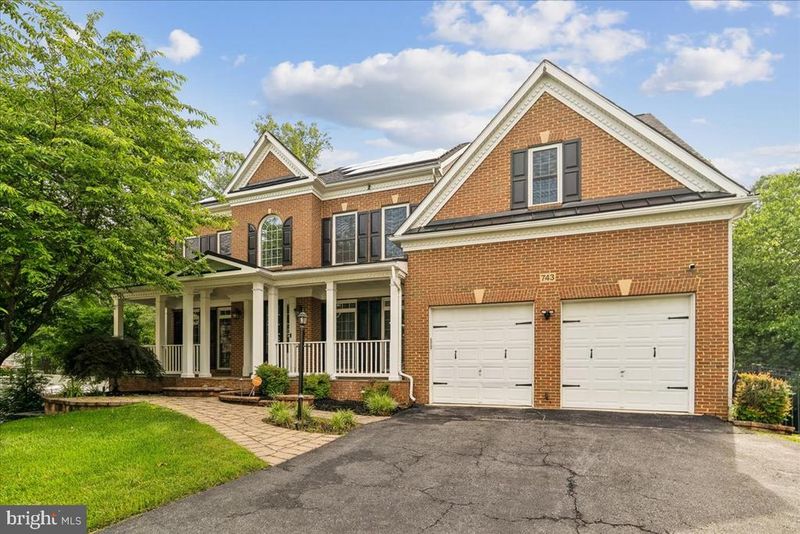 743 Seneca Dr, Odenton, MD 21113