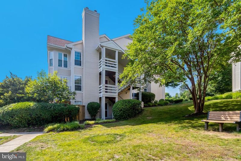 4505 Hazeltine Ct #F, Alexandria, VA 22312