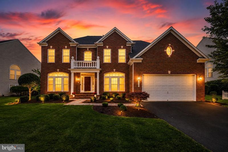 1942 Powells Landing Cir, Woodbridge, VA 22191