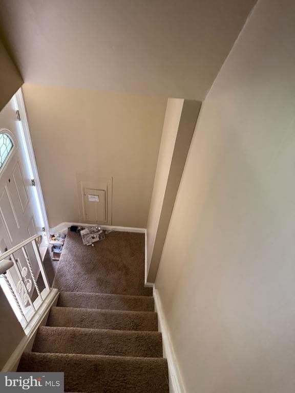 3289 Ryon Ct, Waldorf, MD 20601