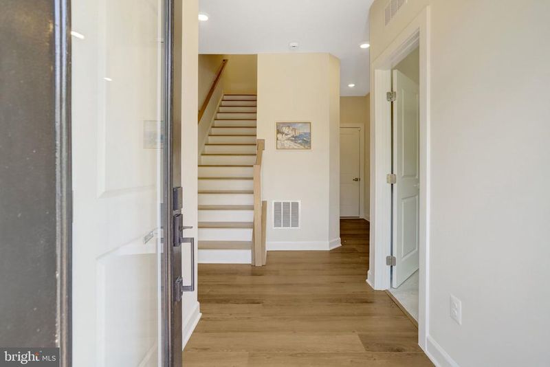 820 S Greenbrier St, Arlington, VA 22204