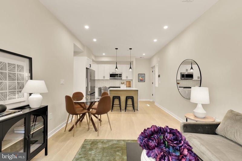 2606 41st St NW #1, Washington, DC 20007