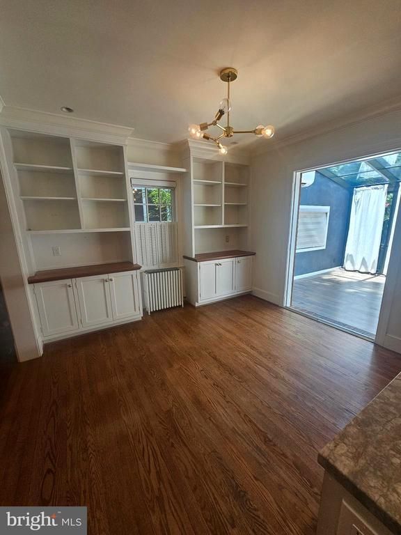 102 E Oak St E, Alexandria, VA 22301