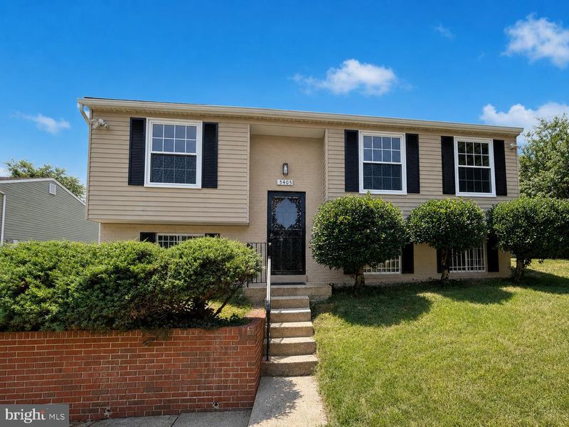 5405 Truoc Ct, Oxon Hill, MD 20745
