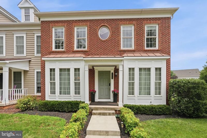 20789 Red Cedar Dr, Leesburg, VA 20175