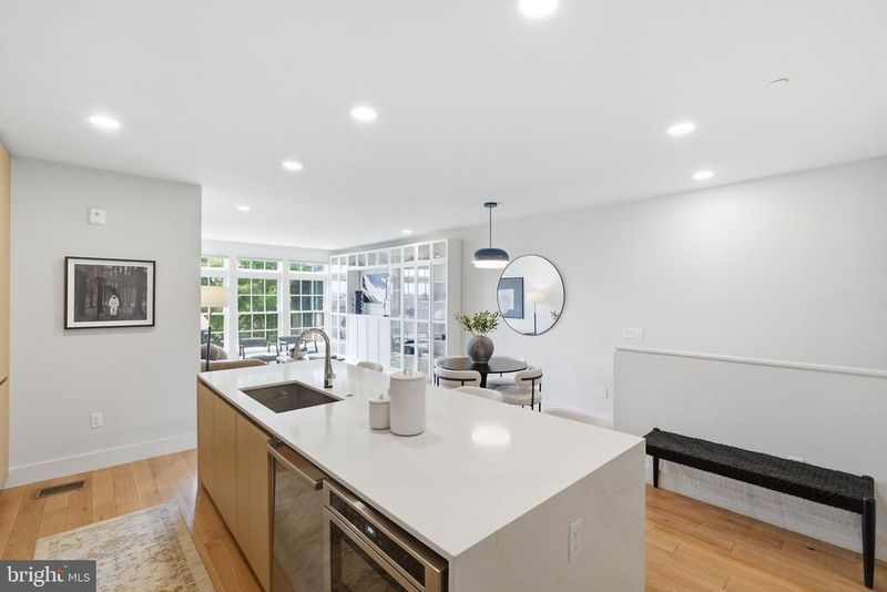 1309 E St SE #20, Washington, DC 20003