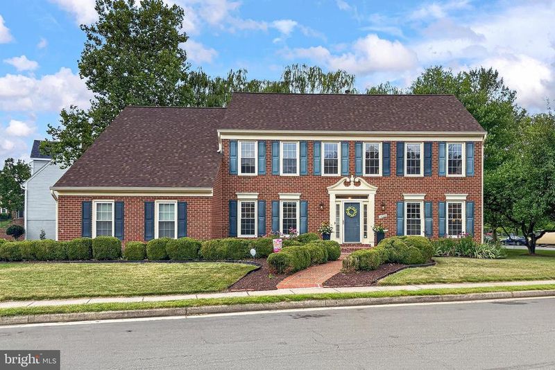 14700 Wildflower Ct, Centreville, VA 20120