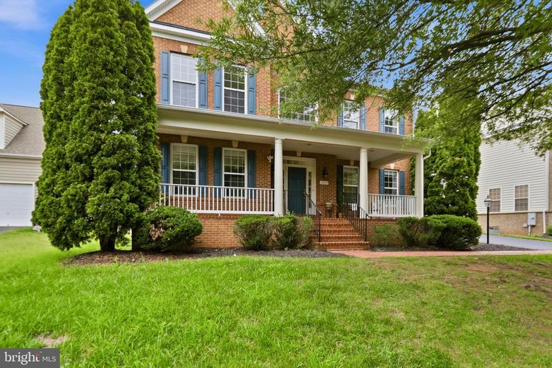 22835 Angelique Dr, Brambleton, VA 20148