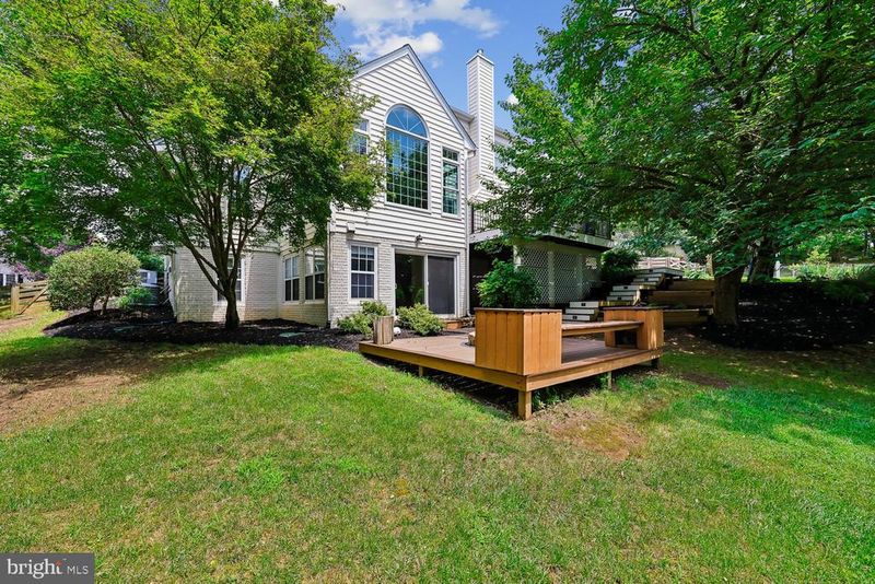 40967 Taylorstown Meadows Pl, Lovettsville, VA 20180