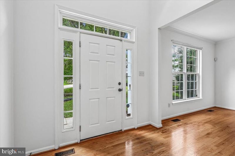 856 Sunny Chapel Rd, Odenton, MD 21113