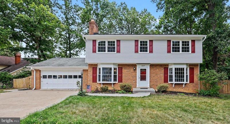 4497 Peach Ct, Dumfries, VA 22025