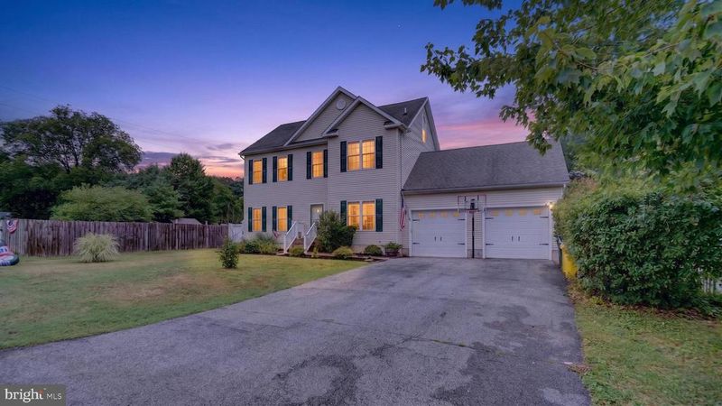 7724 Locust Grove Rd, Glen Burnie, MD 21060
