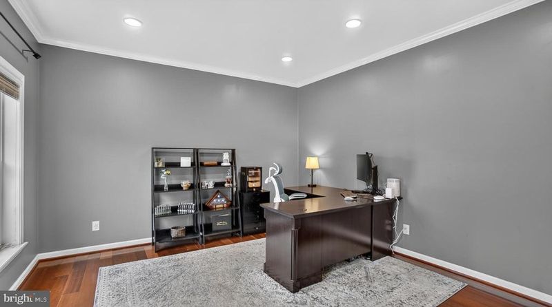 7724 Locust Grove Rd, Glen Burnie, MD 21060