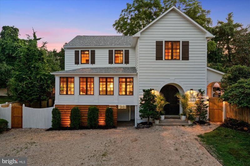 7838 Kent Rd, Alexandria, VA 22308