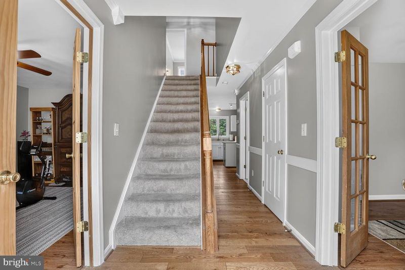 5 Oliver Ct, Fredericksburg, VA 22406
