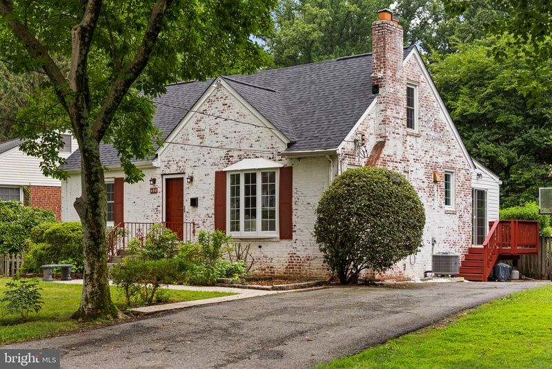 404 Lexington Dr, Silver Spring, MD 20901