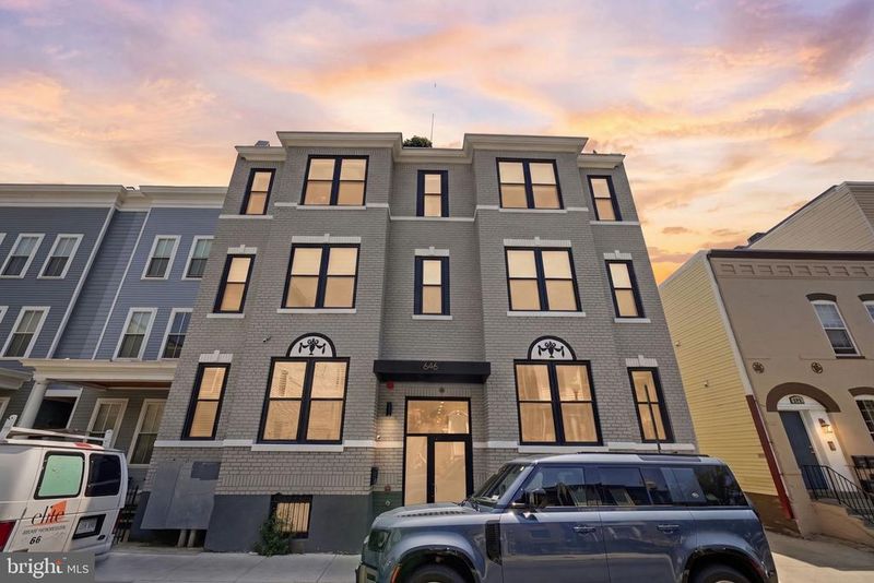 646 Newton Pl NW #203, Washington, DC 20010