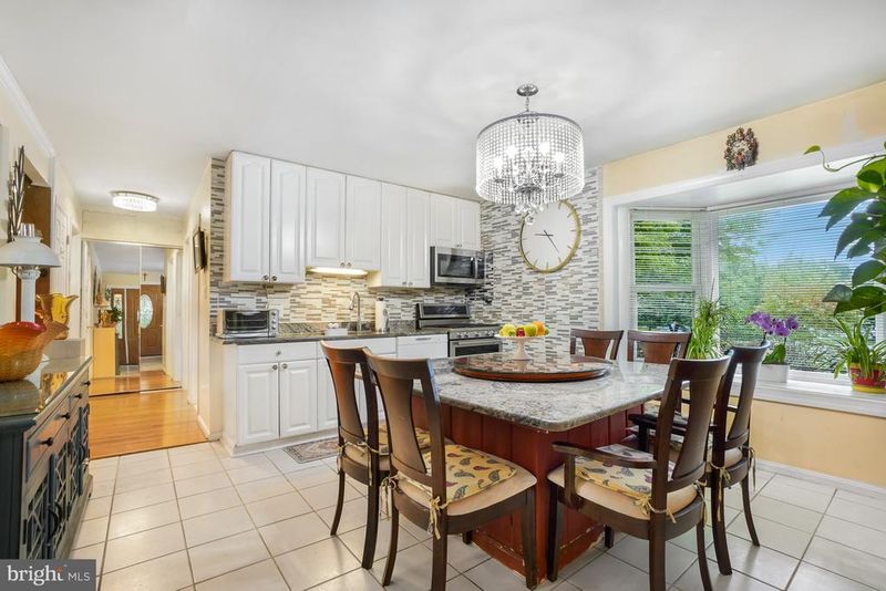 3 Crothers Ct, Rockville, MD 20852