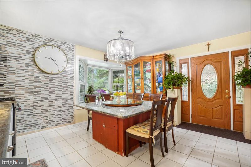3 Crothers Ct, Rockville, MD 20852