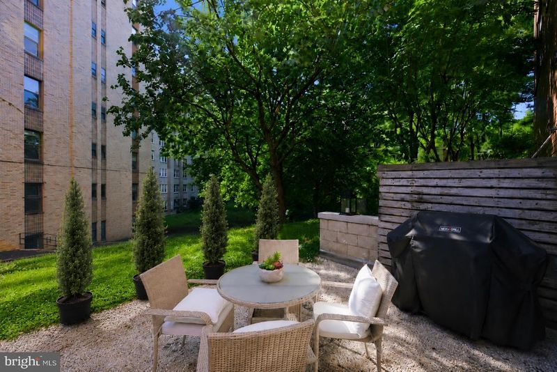 1654 Euclid St NW #104, Washington, DC 20009
