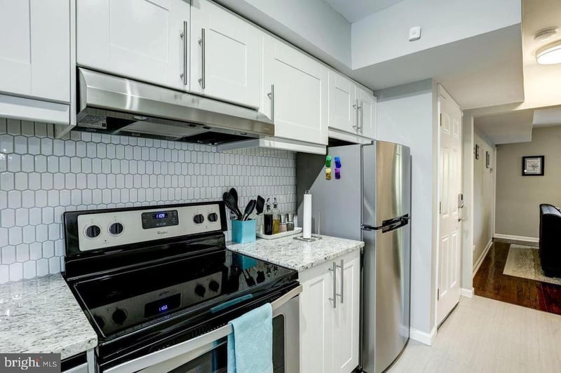 515 Oakwood St SE #2, Washington, DC 20032