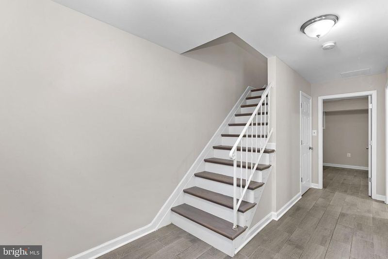 6612 Burlington Pl, Springfield, VA 22152