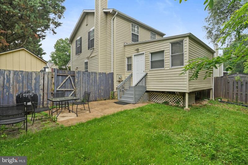 10506 Lime Tree Way, Beltsville, MD 20705
