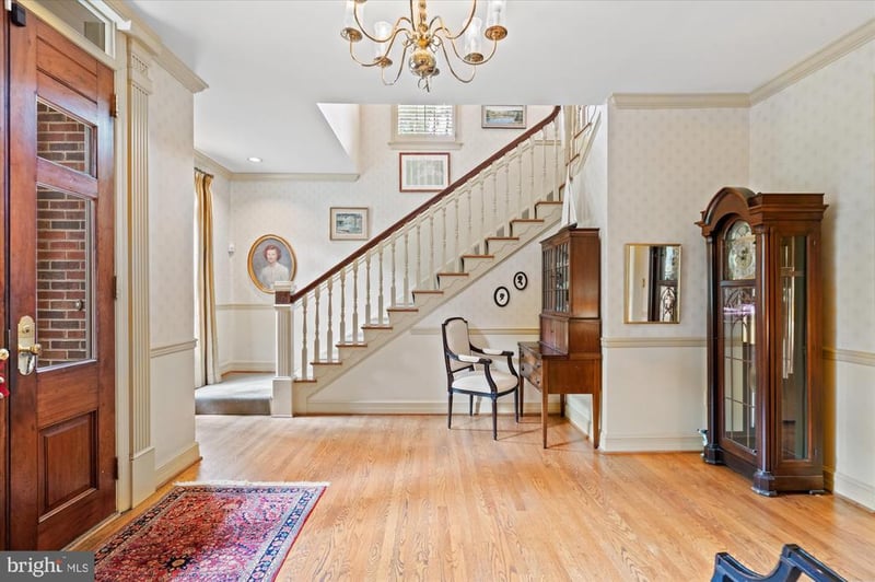 1033 Swinks Mill Rd, Mclean, VA 22102