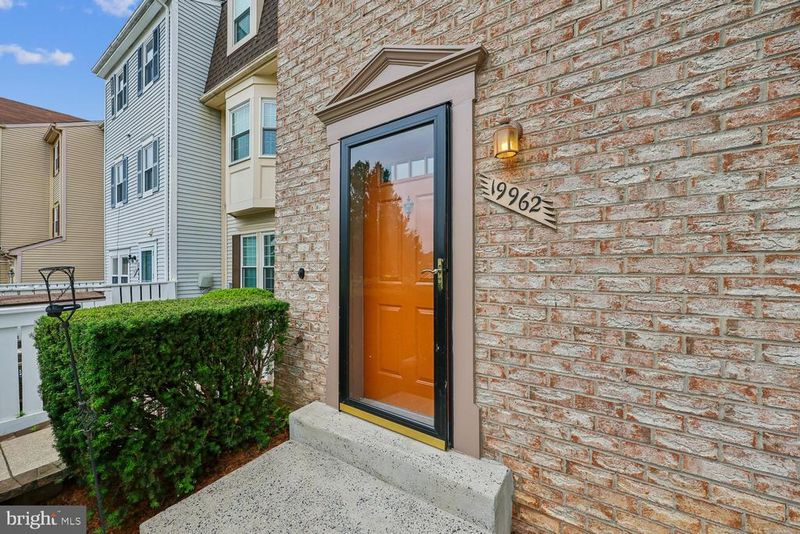 19962 Appledowre Cir #400, Germantown, MD 20876