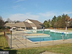 10314 Watkins Mill Dr, Gaithersburg, MD 20886